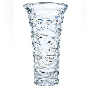 TIFFANY & CO. TRUMPET WAVE CUT CRYSTAL VASE